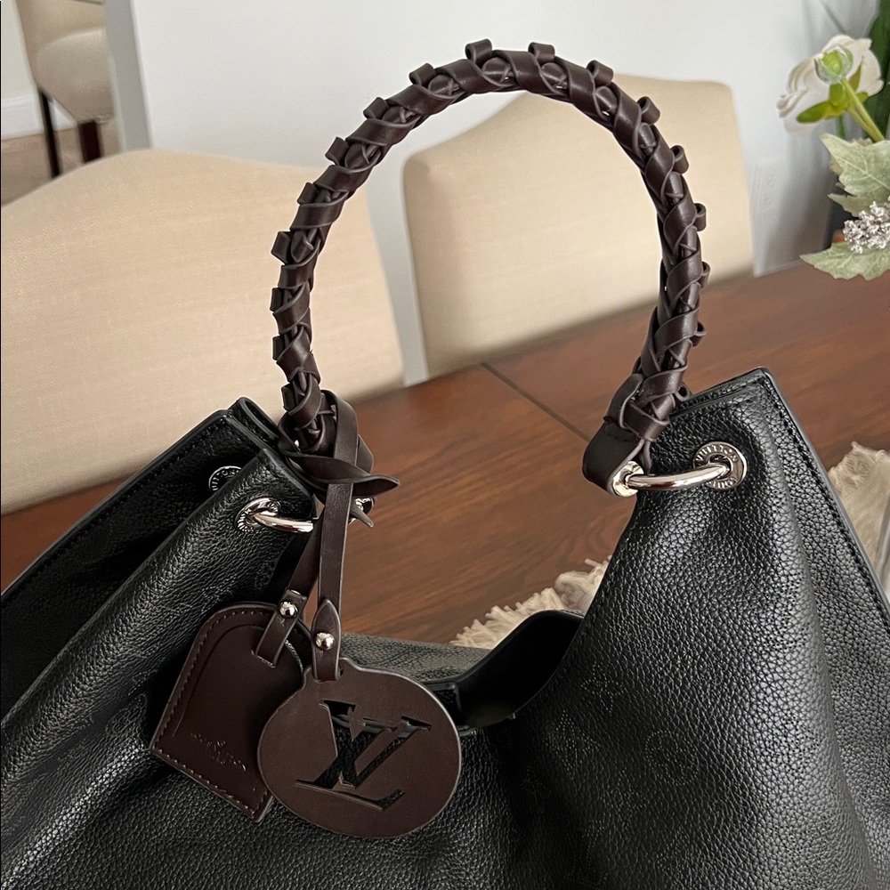 Louis Vuitton Carmel Black Mahina Hobo with Braided Handle - Picture 5 of 16